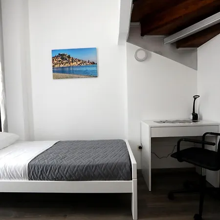 D R Apartment