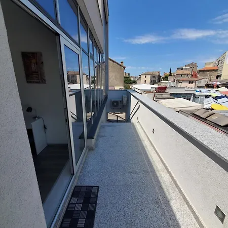 Dr With Free Private Parking Sibenik