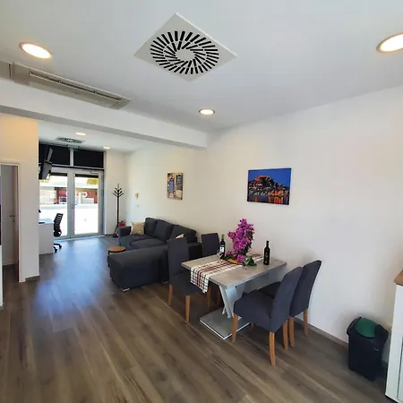 Apartment Dr With Free Private Parking Sibenik