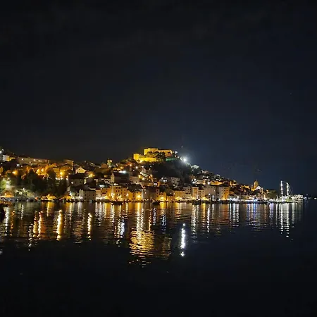 Dr With Free Private Parking Sibenik